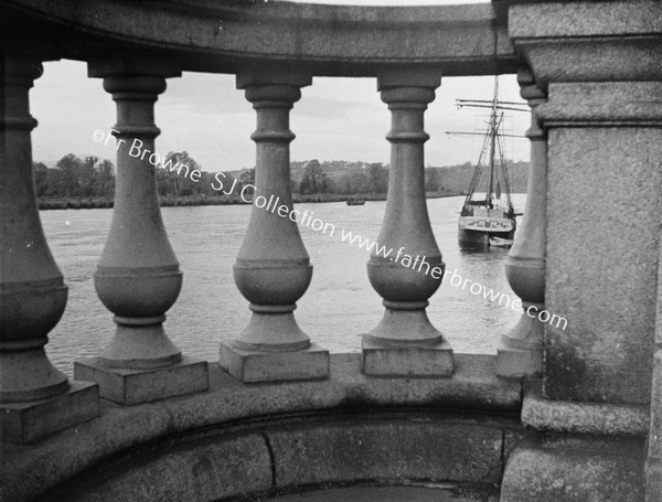 SHIP THROUGH BALUSTRADE